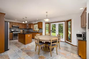 9108 Cambridge Dr, Saline, MI 48176 - Photo 15
