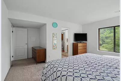 1225 S Maple Road #307, Ann Arbor, MI 48103 - Photo 11