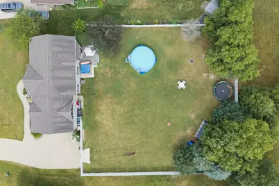 2053 Joni Lane, Stevensville, MI 49127 - Photo 5