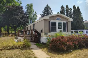 3658 Sugar Loaf St NW, Grand Rapids, MI 49544 - Photo 1