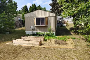 3658 Sugar Loaf St NW, Grand Rapids, MI 49544 - Photo 3