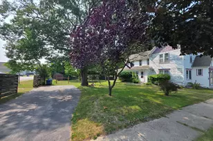 244 Washington St, Manistee, MI 49660 - Photo 23