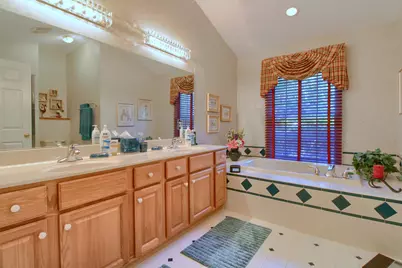 1421 W Greenfield Court, Ann Arbor, MI 48108 - Photo 23