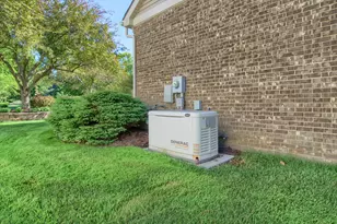 1421 W Greenfield Ct, Ann Arbor, MI 48108 - Photo 41