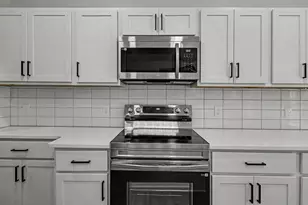 1480 W Valley, Lansing, MI 48906 - Photo 7
