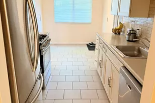 29757 Farmbrook Villa Ln, Southfield, MI 48034 - Photo 13