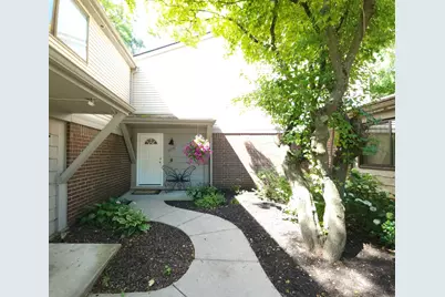 29757 Farmbrook Villa Lane, Southfield, MI 48034 - Photo 1