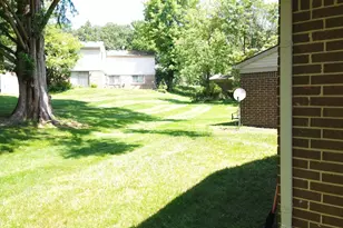 29757 Farmbrook Villa Ln, Southfield, MI 48034 - Photo 29