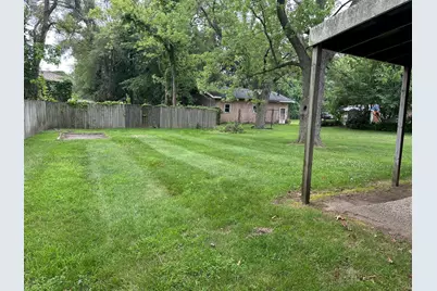 1060 Indiana Avenue, Benton Harbor, MI 49022 - Photo 3