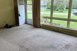 1060 Indiana Ave, Benton Harbor, MI 49022 - Photo 5