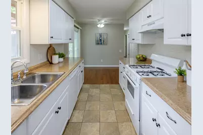 22977 Grandeur Avenue, Mattawan, MI 49071 - Photo 3