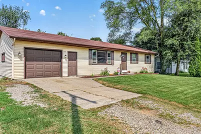 338 N Jefferson Street, Zeeland, MI 49464 - Photo 3