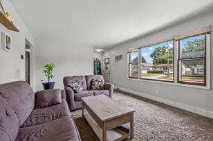 338 N Jefferson St, Zeeland, MI 49464 - Photo 29