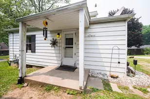 7758 Forest St, Dexter, MI 48130 - Photo 13