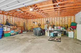 860 E Norton Ave, Muskegon, MI 49444 - Photo 23