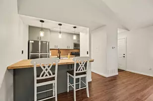 4239 SE Eastcastle Ct SE, Grand Rapids, MI 49508 - Photo 9
