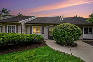 4239 SE Eastcastle Ct SE, Grand Rapids, MI 49508 - Photo 3