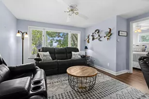 92709 Gravel Lake Dr, Lawton, MI 49065 - Photo 17