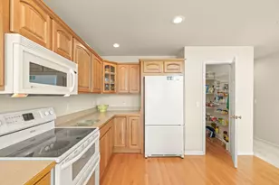 6730 Grand Beach Dr, Brighton, MI 48114 - Photo 15