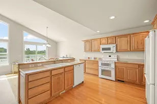 6730 Grand Beach Dr, Brighton, MI 48114 - Photo 13