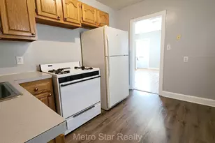353 W Brockton Ave, Madison Heights, MI 48071 - Photo 7