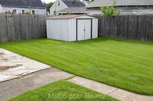 353 W Brockton Ave, Madison Heights, MI 48071 - Photo 3