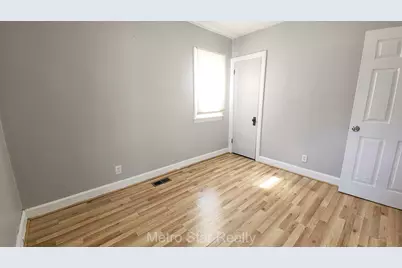 353 W Brockton Avenue, Madison Heights, MI 48071 - Photo 11