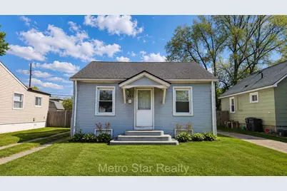 353 W Brockton Avenue, Madison Heights, MI 48071 - Photo 1