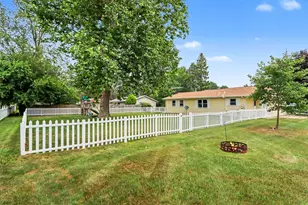 56848 Bow Dr, Three Rivers, MI 49093 - Photo 3