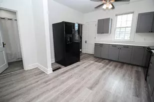 211 N Main St, Three Rivers, MI 49093 - Photo 7