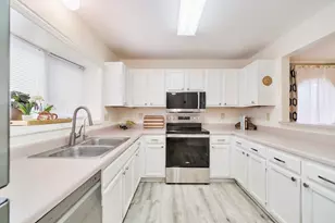 317 5th Ave, Manistee, MI 49660 - Photo 9