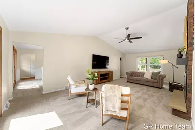 4542 Terry Drive SE, Kentwood, MI 49512 - Photo 17