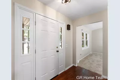 4542 Terry Drive SE, Kentwood, MI 49512 - Photo 11