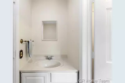 4542 Terry Drive SE, Kentwood, MI 49512 - Photo 41