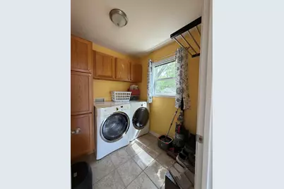 401 W Miller Road, Lansing, MI 48911 - Photo 15