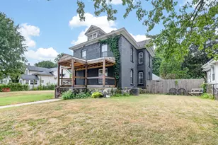 66 Magnolia Ave, Battle Creek, MI 49017 - Photo 3