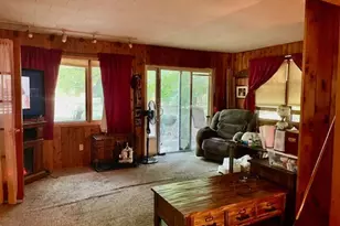 10572 Plank Rd, Milan, MI 48160 - Photo 9