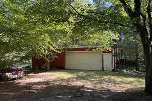 10572 Plank Rd, Milan, MI 48160 - Photo 3