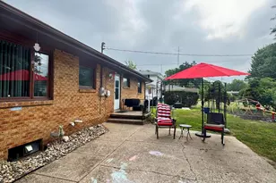 426 Eloise Dr, Benton Harbor, MI 49022 - Photo 7