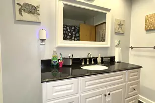 426 Eloise Dr, Benton Harbor, MI 49022 - Photo 11
