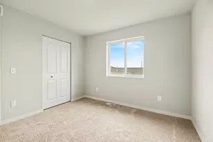 1096 Vertex Cir, Kalamazoo, MI 49009 - Photo 17