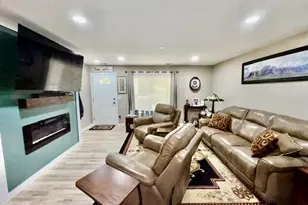 432 Marigold Cir, Westland, MI 48185 - Photo 7