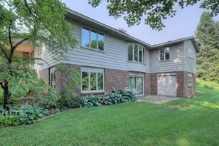 8691 Summit Ct, Zeeland, MI 49464 - Photo 9