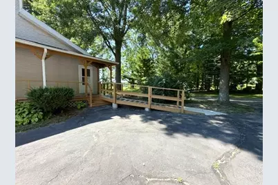 4084 Hartman Road, Sodus, MI 49126 - Photo 13