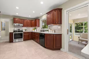 2464 Blueberry Ln, Ann Arbor, MI 48103 - Photo 17