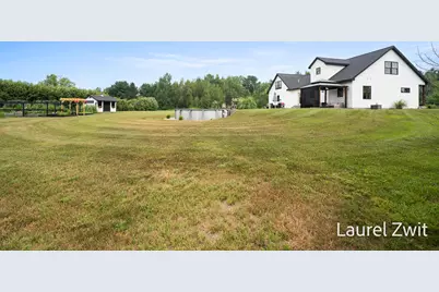2281 N Green Creek Road, Muskegon, MI 49445 - Photo 11