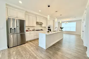 2752 S Spurway Dr, Ann Arbor, MI 48105 - Photo 7