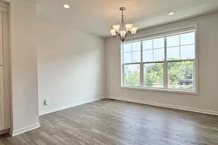 2752 S Spurway Dr, Ann Arbor, MI 48105 - Photo 21