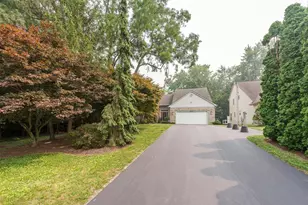 2398 Foxway Dr, Ann Arbor, MI 48105 - Photo 85