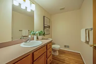 2398 Foxway Dr, Ann Arbor, MI 48105 - Photo 31